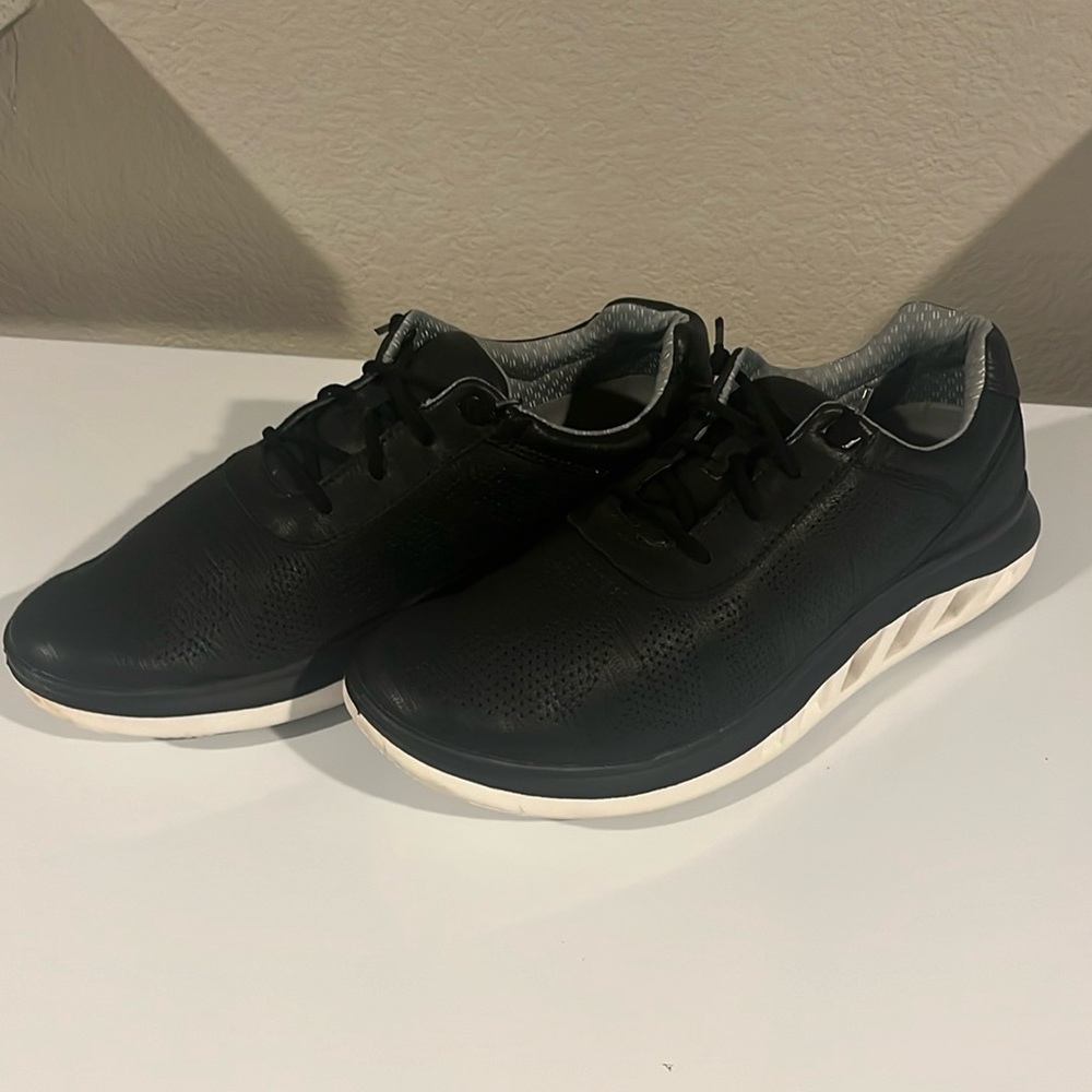 Johnson& Murphy Black sneakers, 10